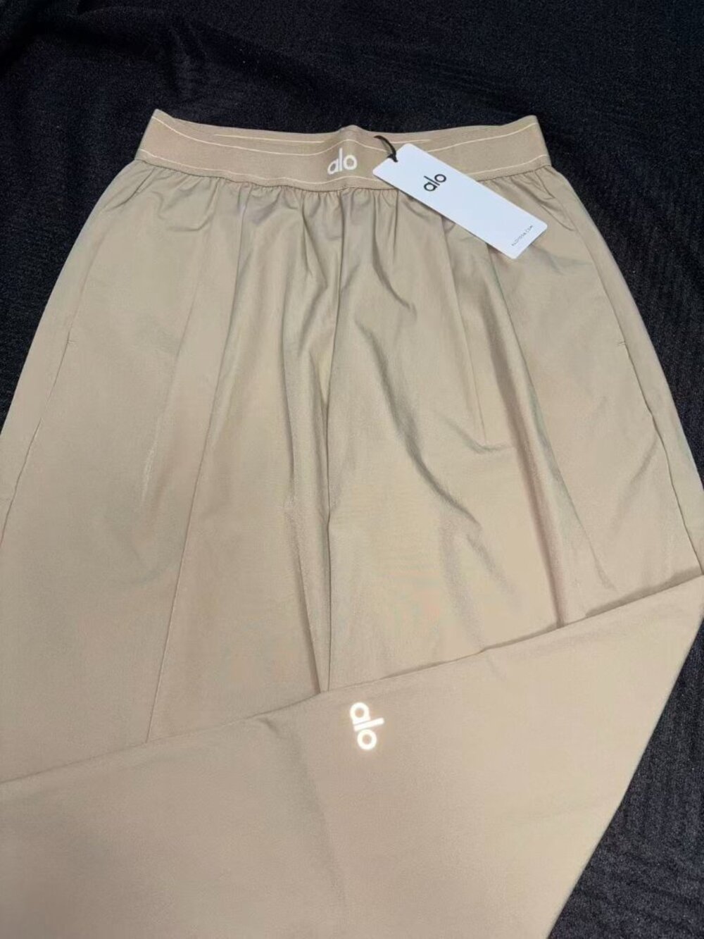 New Alo Yoga Suit Up Trouser Gravel Color Regular 30-inch Inner Seam Length🤍